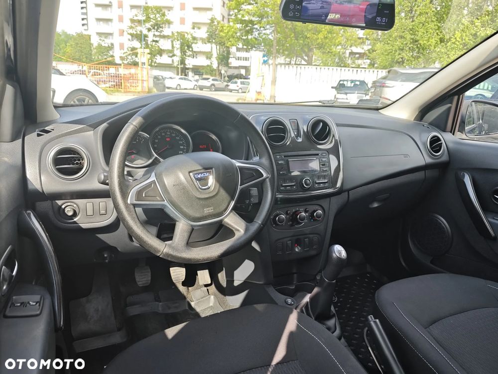 Dacia Sandero - 8