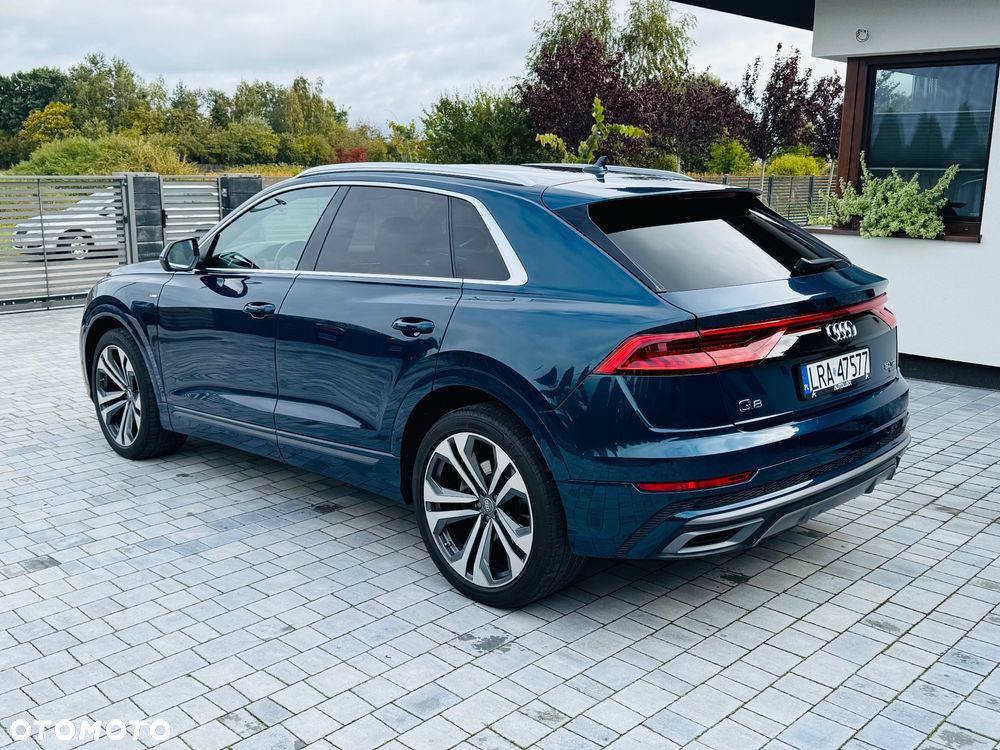Audi Q8 - 16