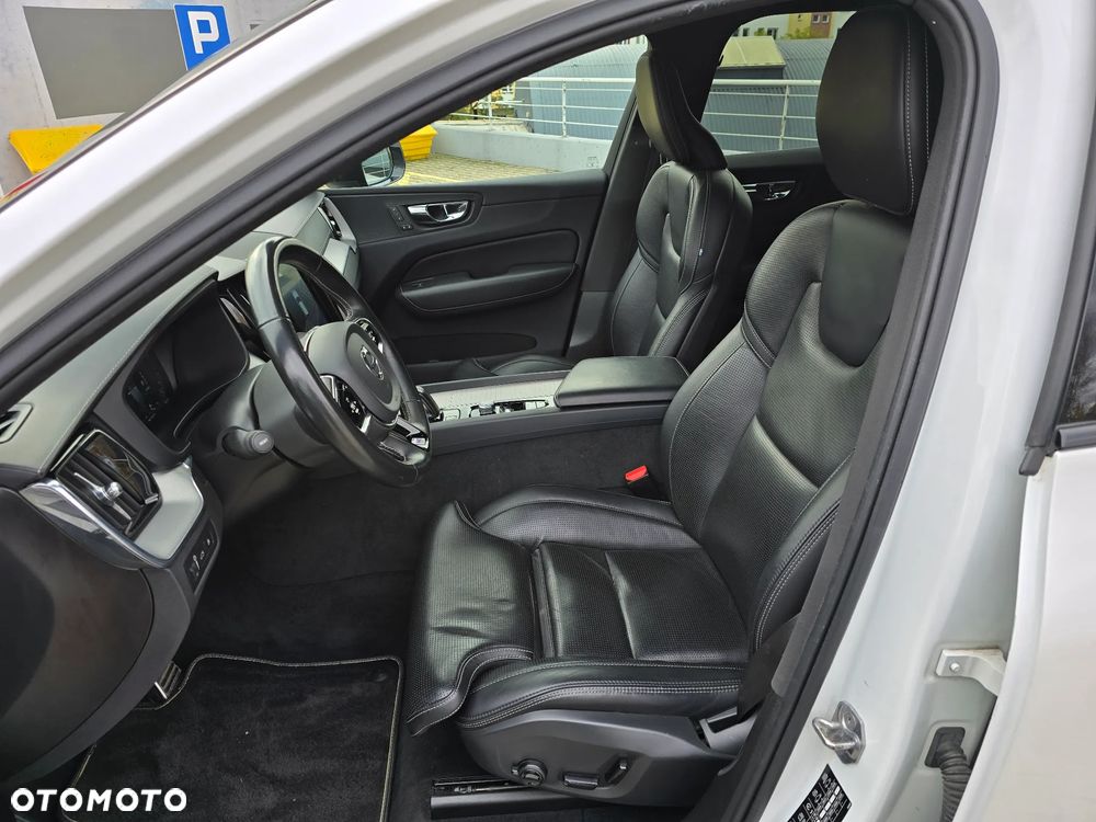 Volvo XC 60 T8 AWD Recharge Geartronic Inscription - 15