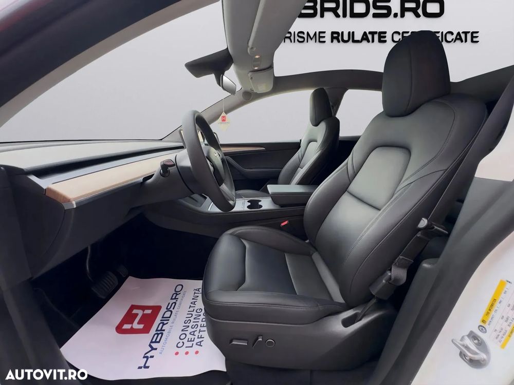 Tesla Model Y Long Range Dual Motor AWD - 9