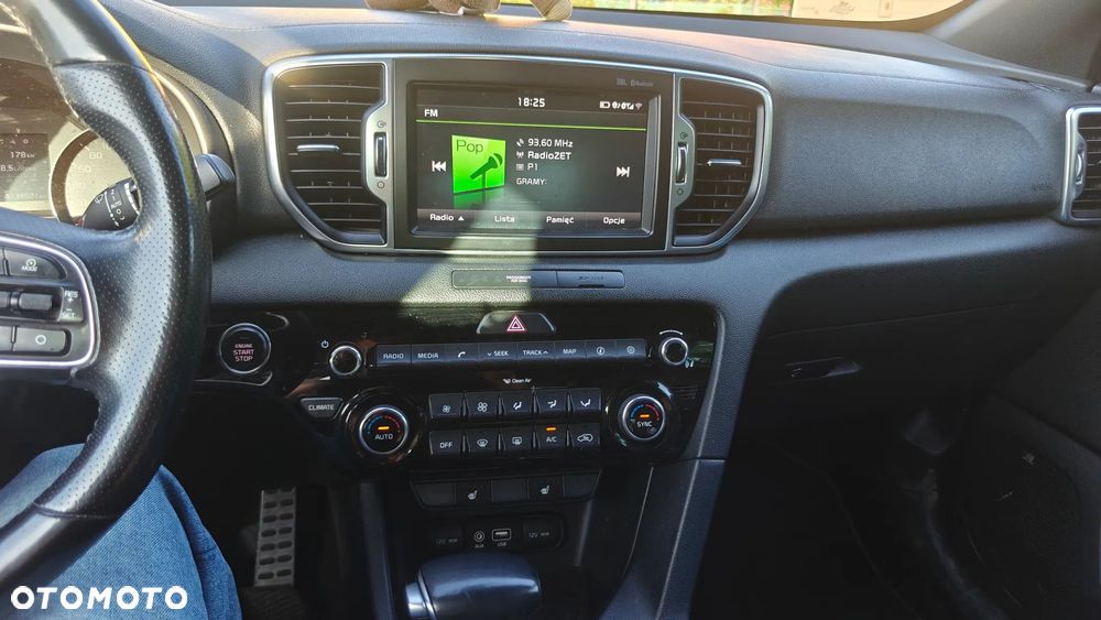 Kia Sportage 2,0 CRDI AWD GT Line - 8