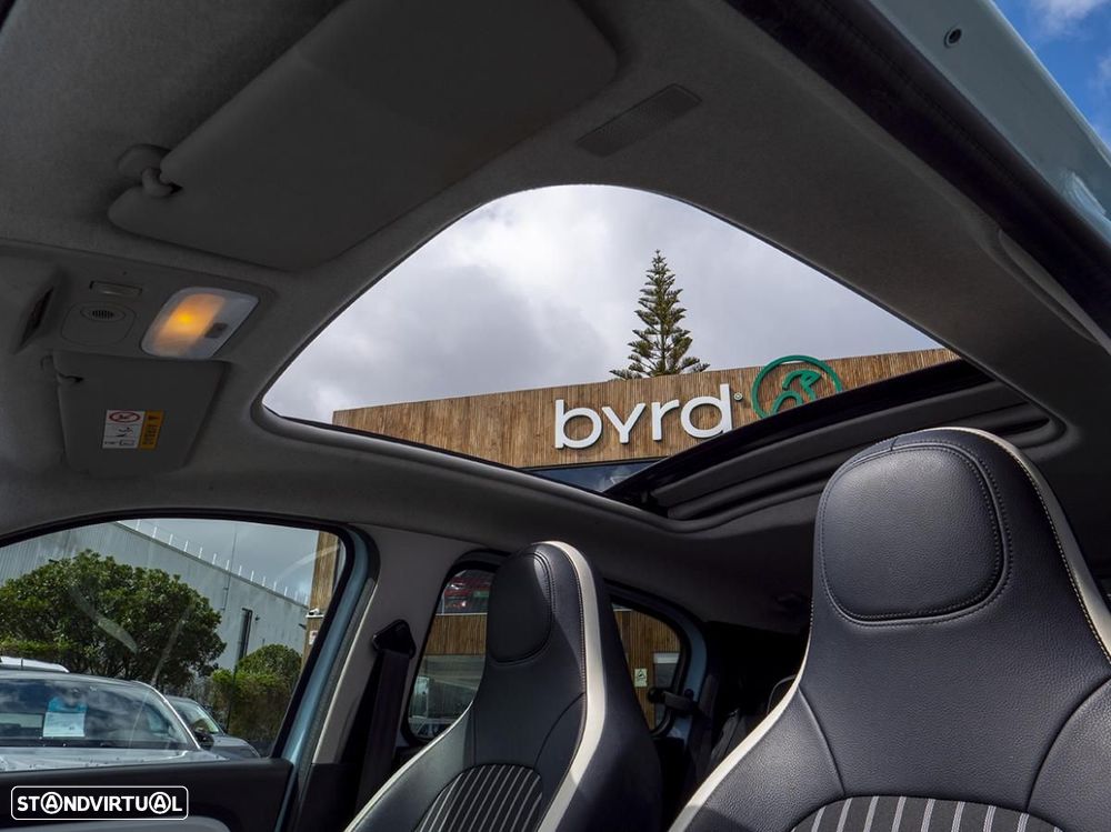 Renault Twingo Z.E. 22 Intens - 25