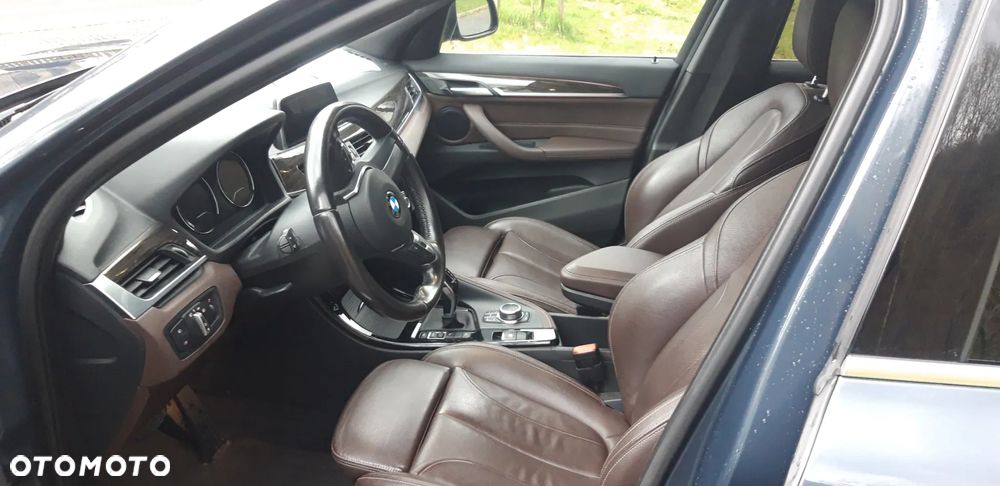 BMW X1 xDrive20i - 13