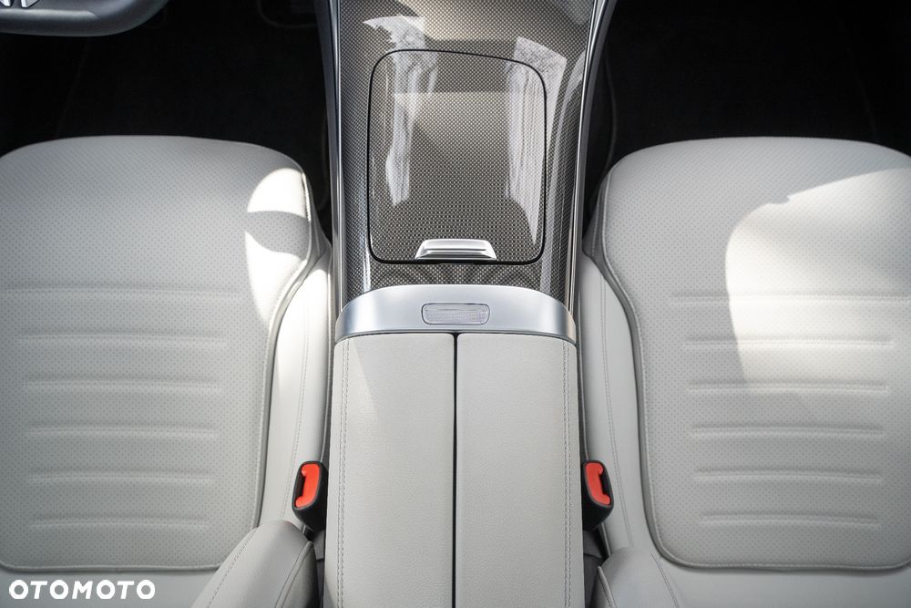 Mercedes-Benz GLC 220 d mHEV 4-Matic AMG Line - 27
