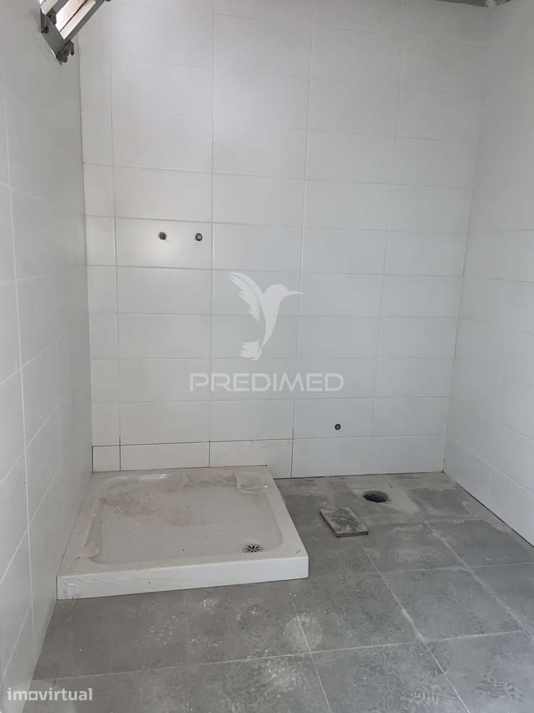 Apartamento T2, no centro de Borba, para remodelação. - Grande imagem: 3/14