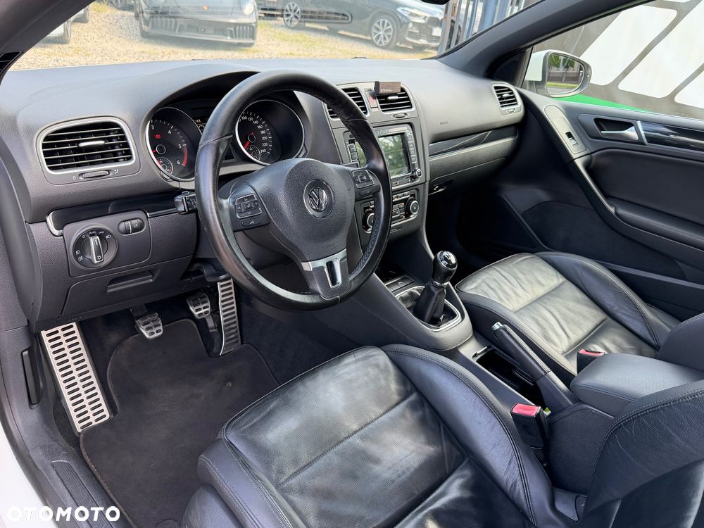 Volkswagen Golf 1.6 TDI DPF Highline - 19