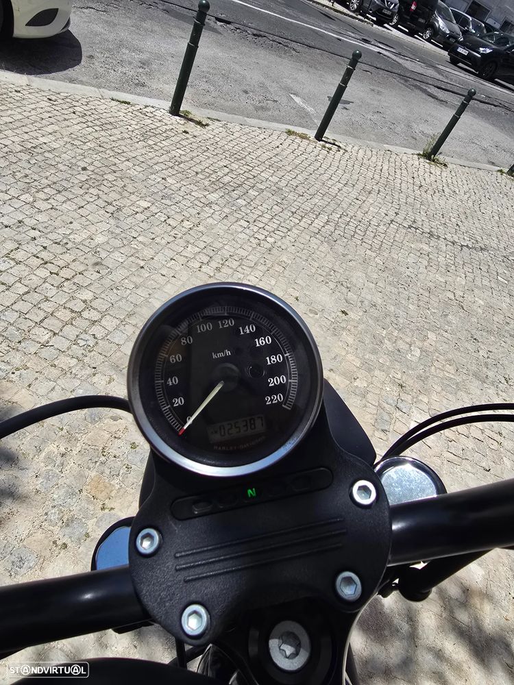 Harley-Davidson 883 - 5