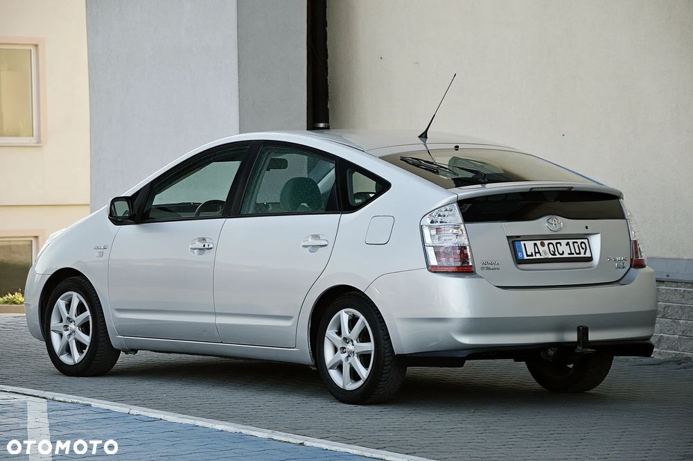 Toyota Prius 1.5 VVT-i Prestige - 17