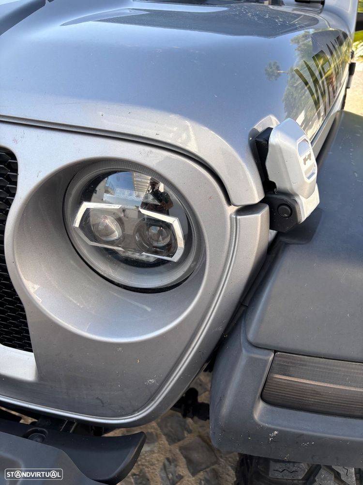 Jeep Wrangler - 7