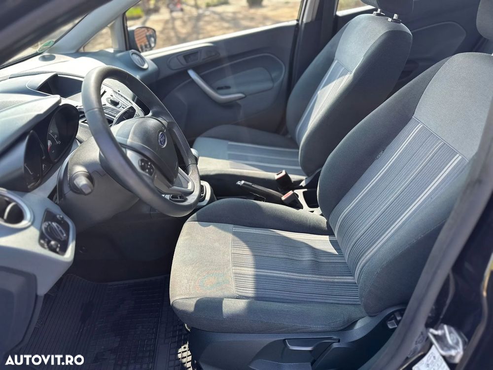 Ford Fiesta 1.25i Trend - 11