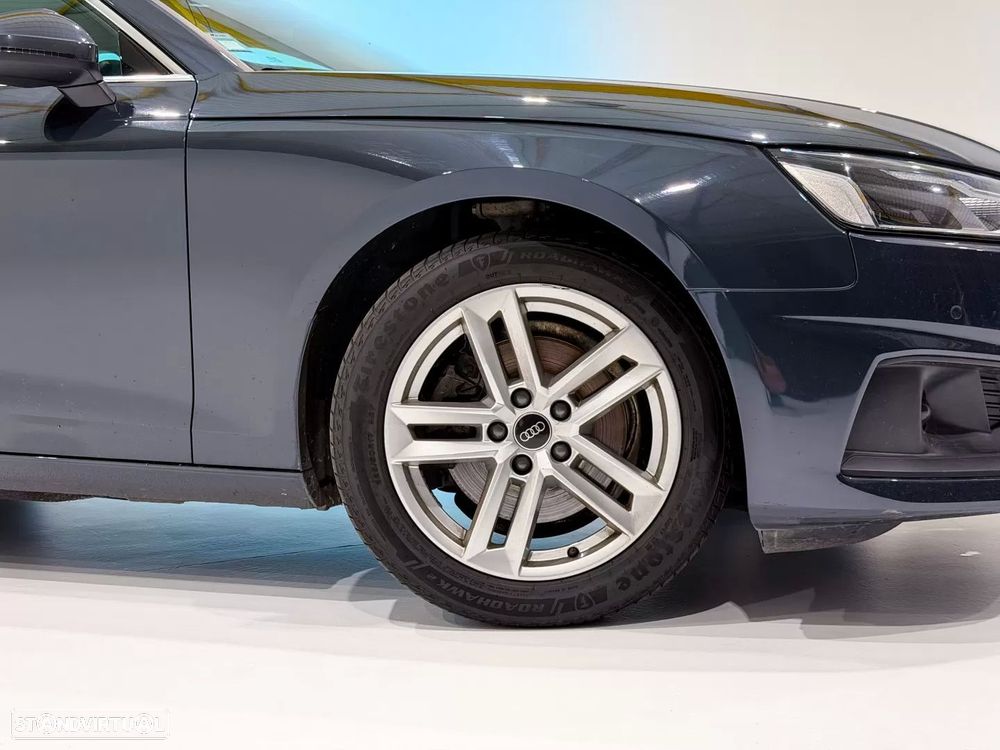 Audi A4 Avant 30 TDI S tronic - 30