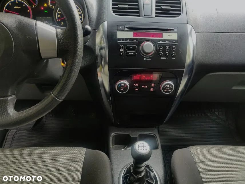 Suzuki SX4 2.0 DDiS 4x4 Comfort - 11