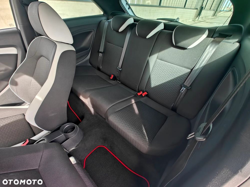 Seat Ibiza SC 1.8 TSI S&S Cupra - 28