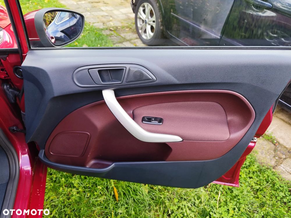 Ford Fiesta - 15