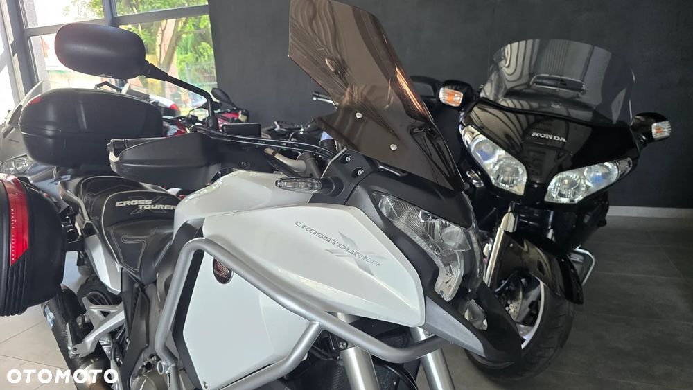 Honda VFR - 36