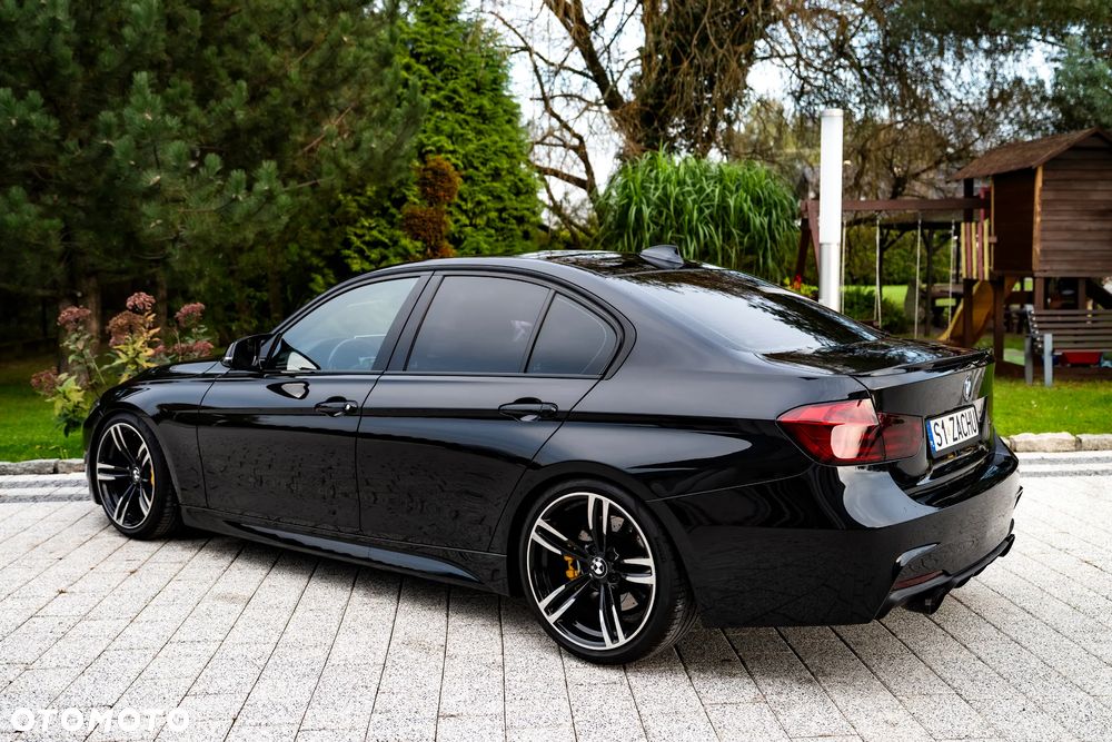 BMW Seria 3 335i xDrive - 7