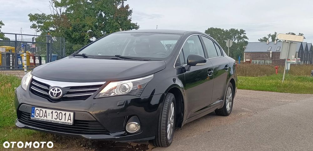 Toyota Avensis 1.8 Premium - 9