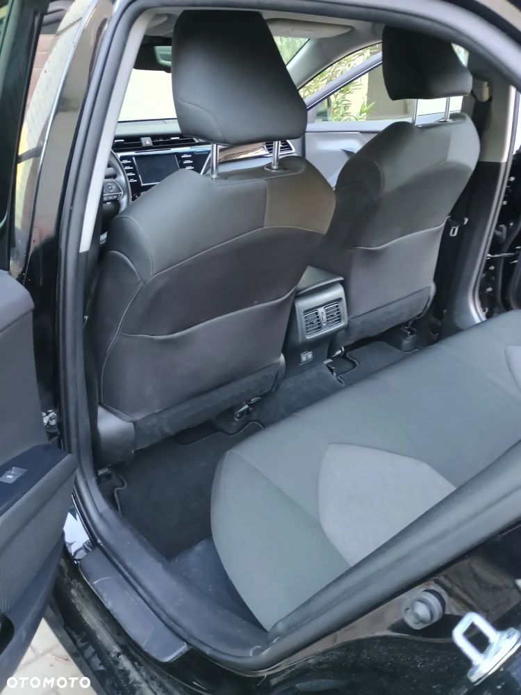Toyota Camry 2.5 Hybrid Comfort CVT - 8