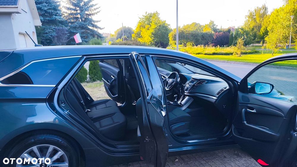 Hyundai i40 Kombi 1.7 CRDi Premium - 13