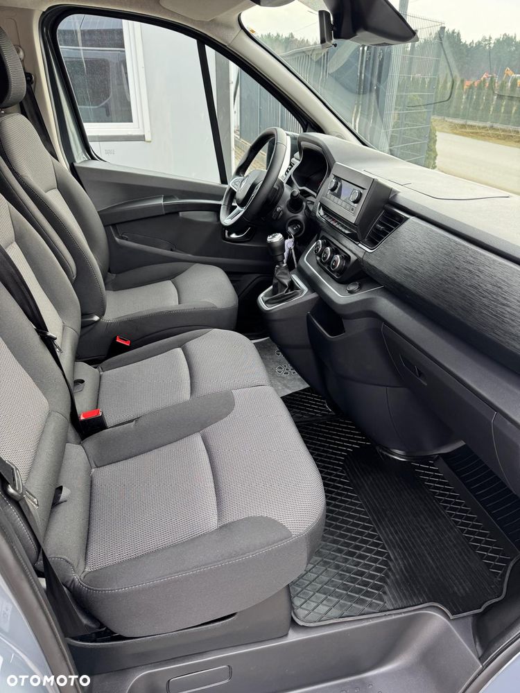 Renault Trafic - 10