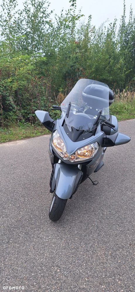 Kawasaki GTR - 8