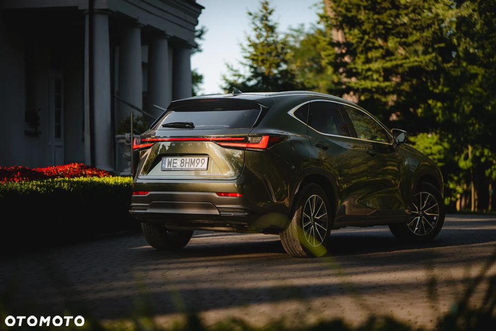 Lexus NX 450h+ Prestige AWD - 2
