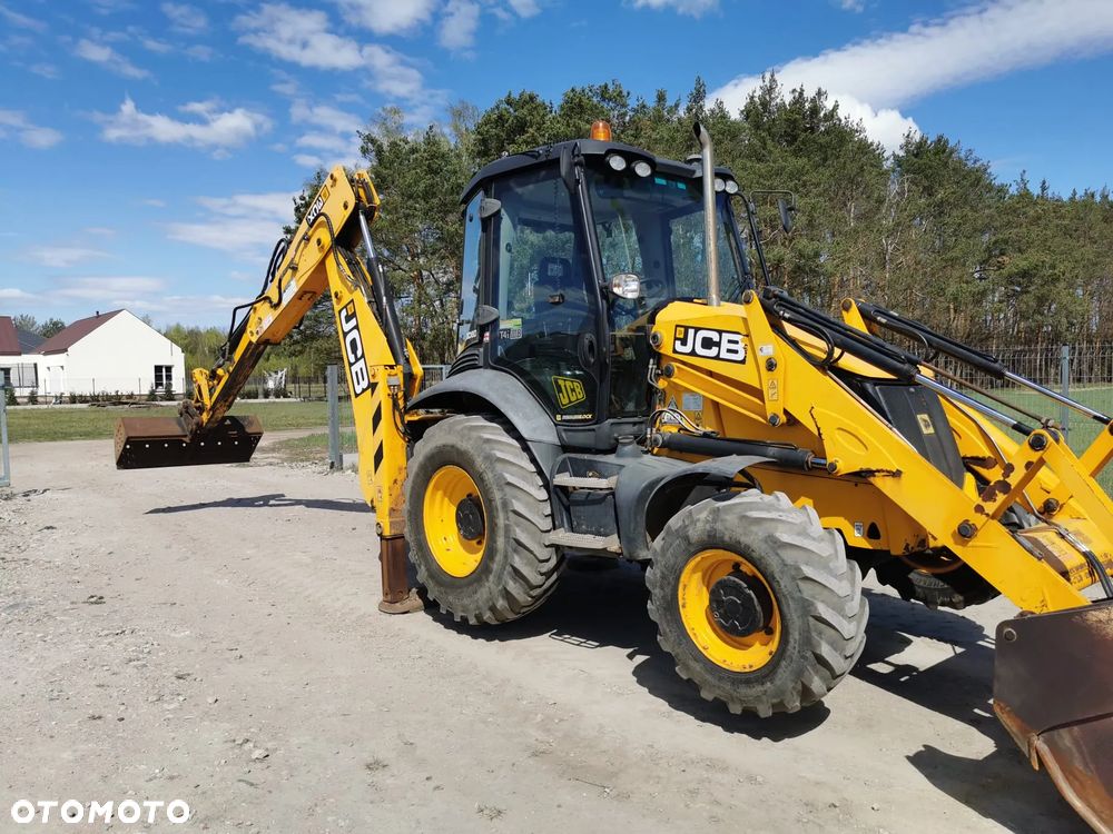 JCB 3CX Powershift - 18