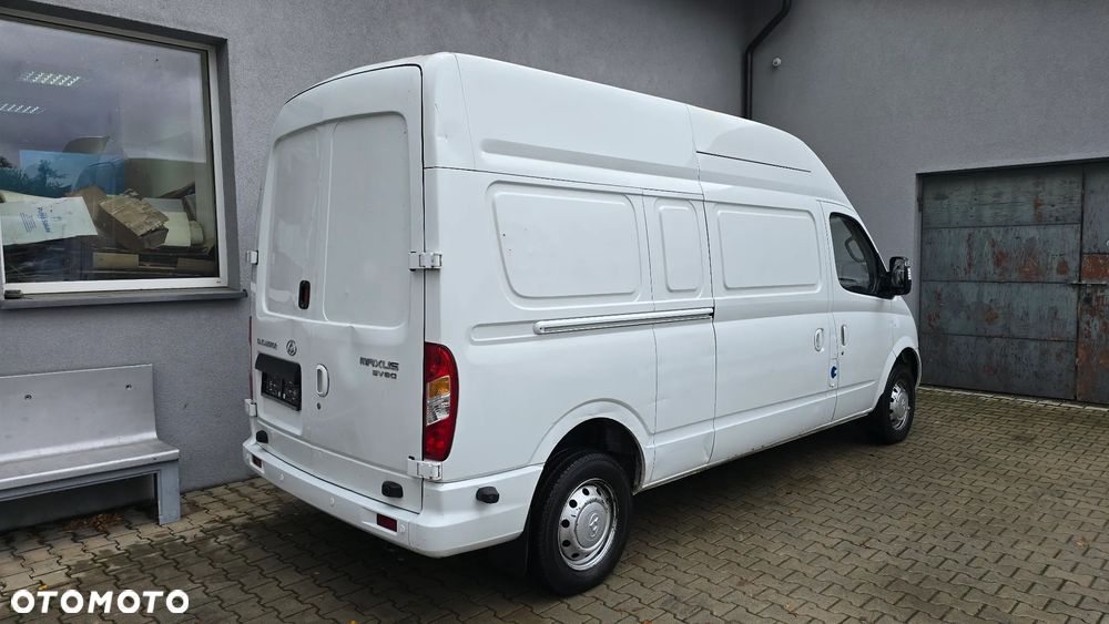 Maxus EV80 - 3