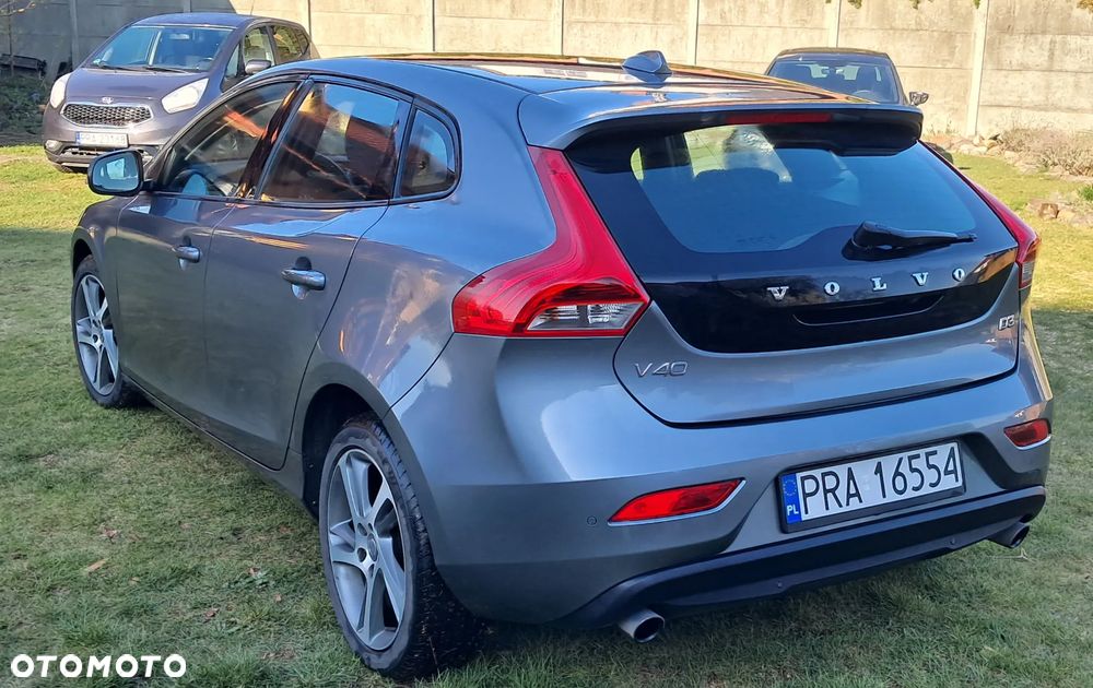 Volvo V40 D3 Kinetic - 5