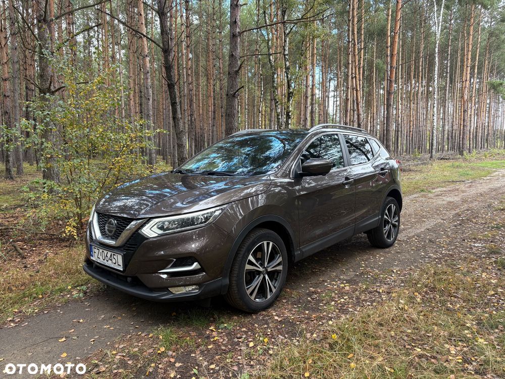 Nissan Qashqai 1.2 DIG-T N-Connecta - 1