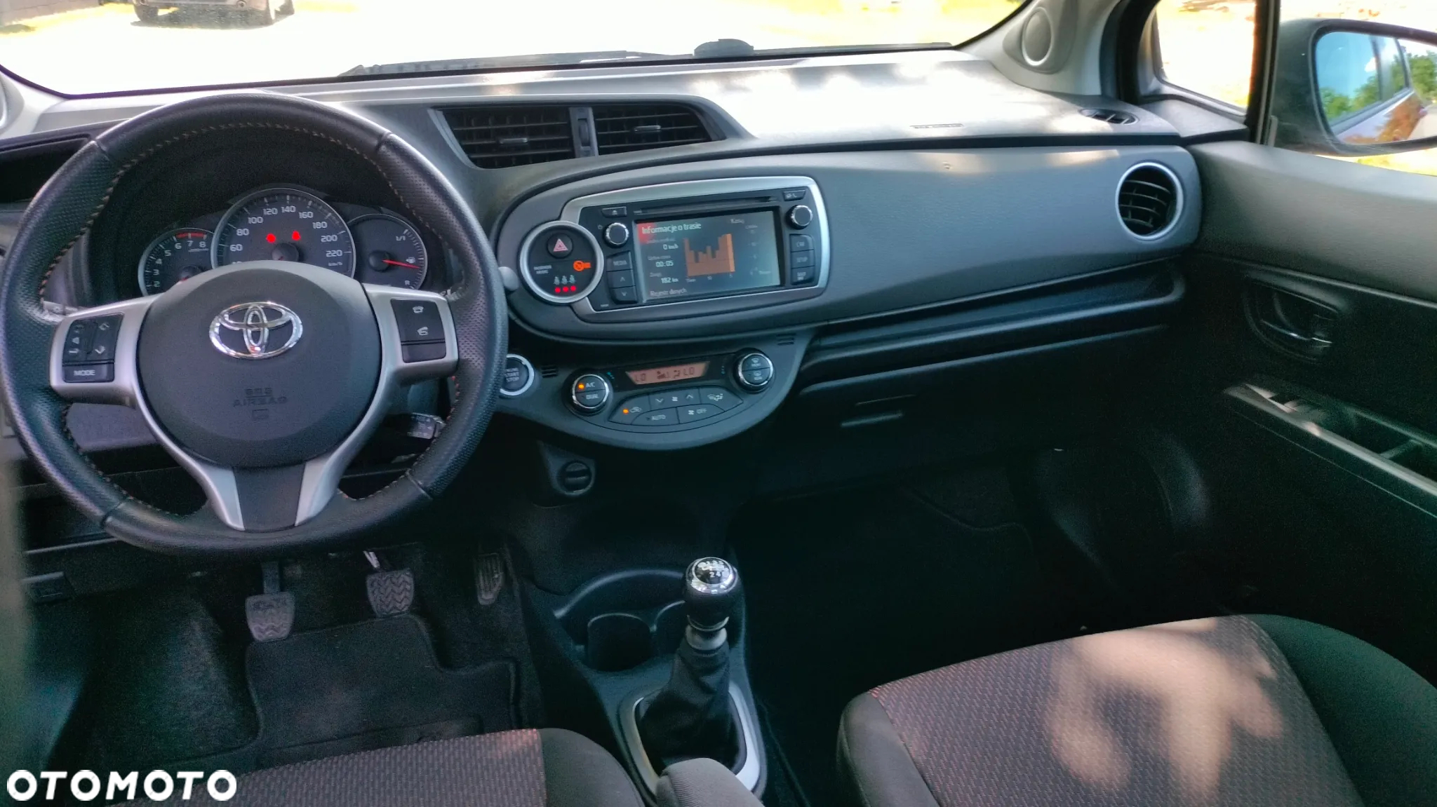 Toyota Yaris 1.33 Business Edition - 18