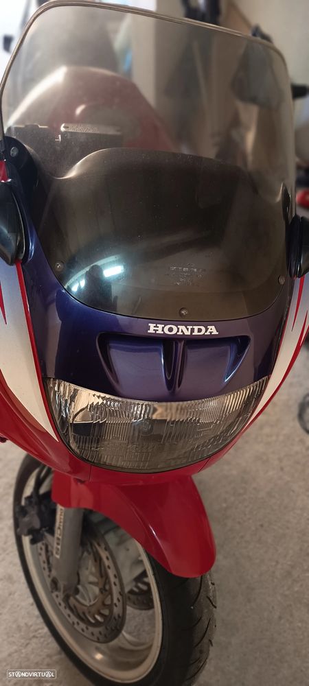 Honda CBR CBR 1000 F - 3