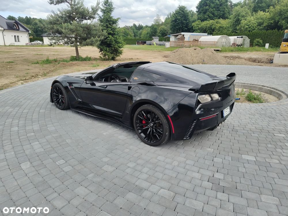 Chevrolet Corvette - 7