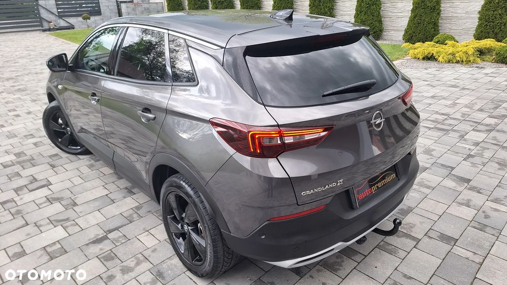 Opel Grandland X 1.2 Start/Stop Color Line - 4