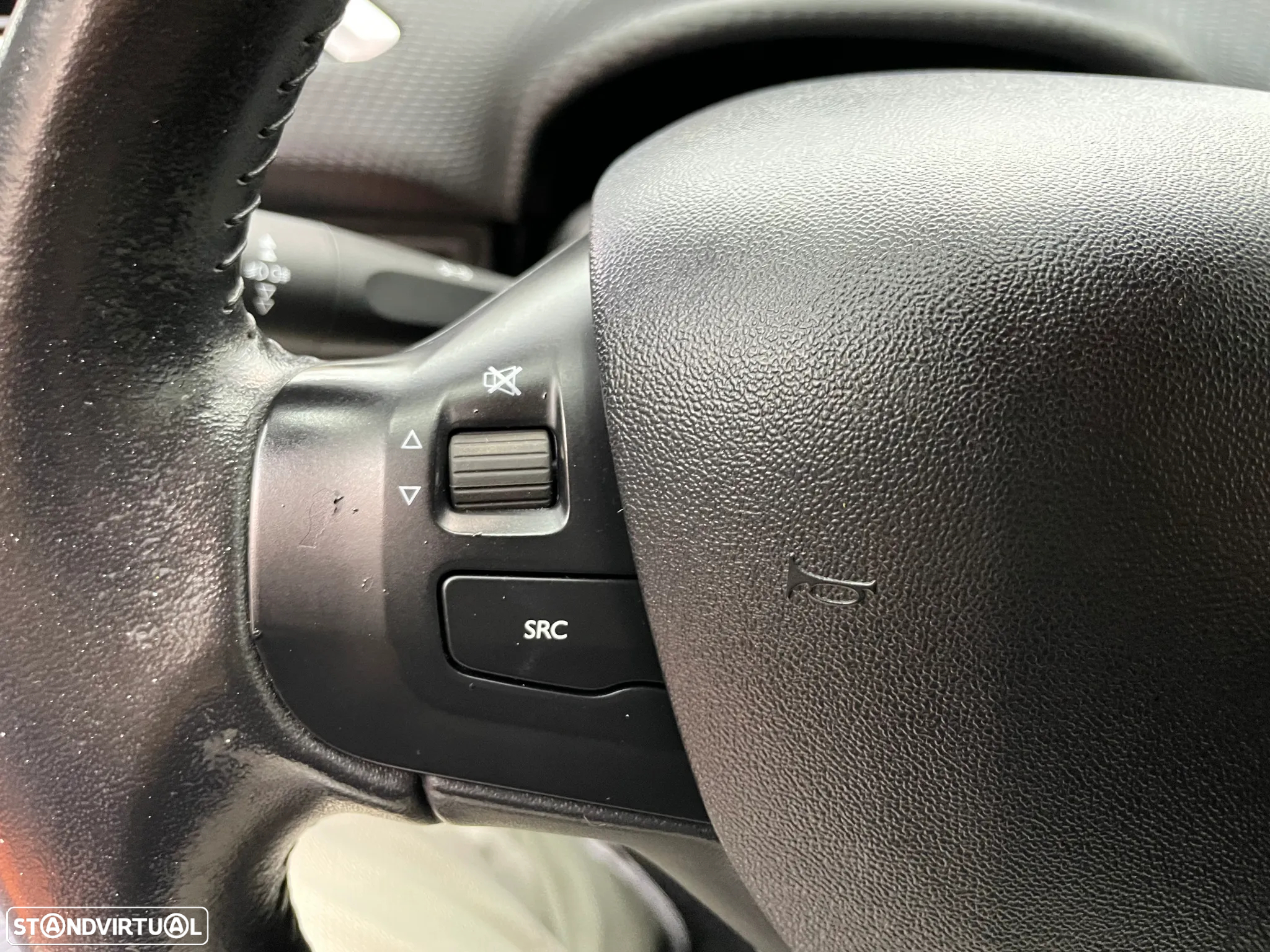 Peugeot 208 1.2 PureTech Style - 16
