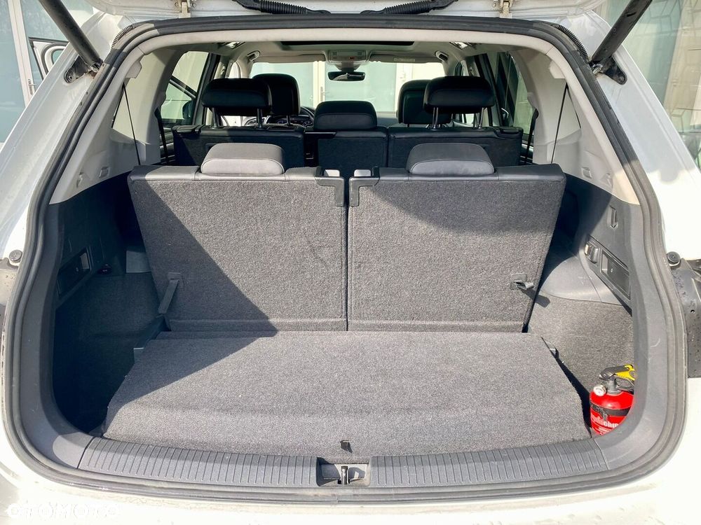 Volkswagen Tiguan - 36