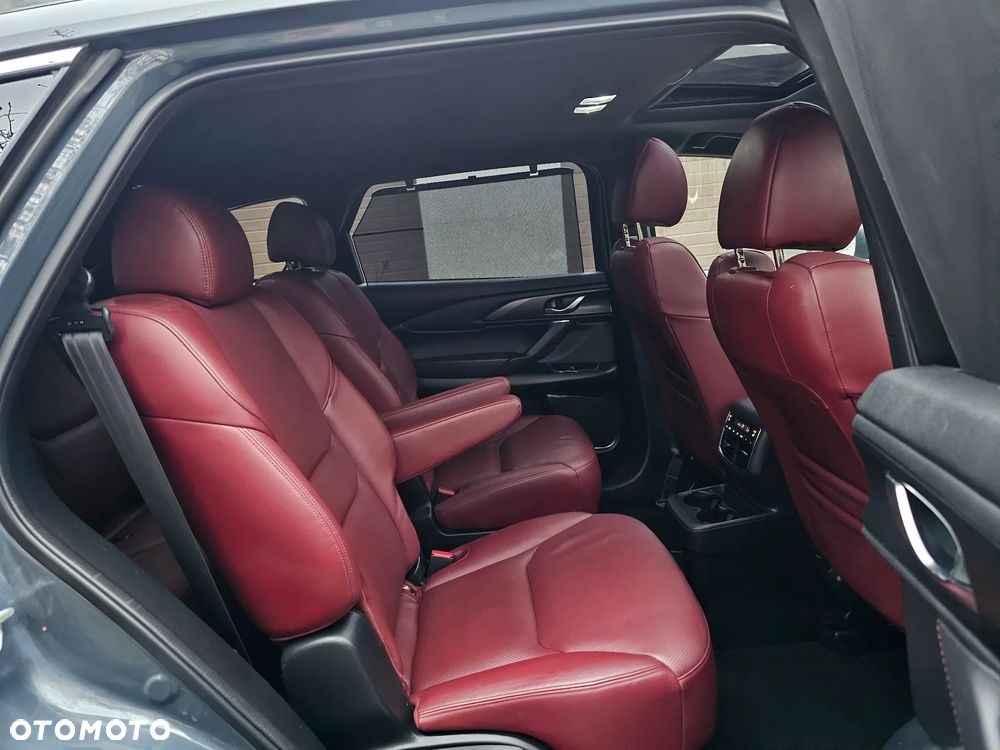 Mazda CX-9 - 16