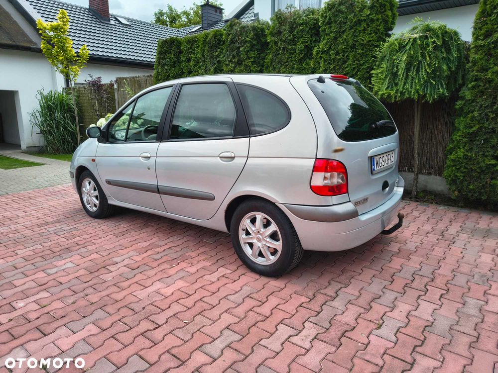 Renault Scenic - 2