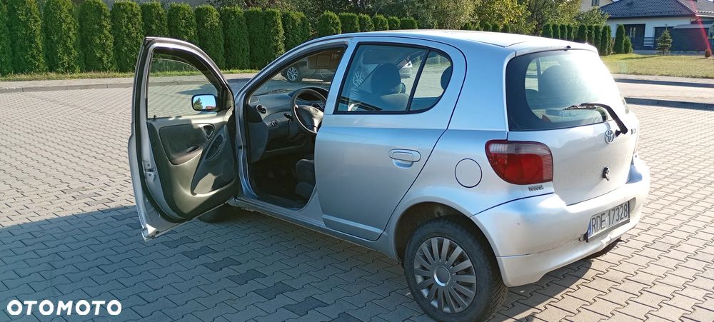 Toyota Yaris - 5