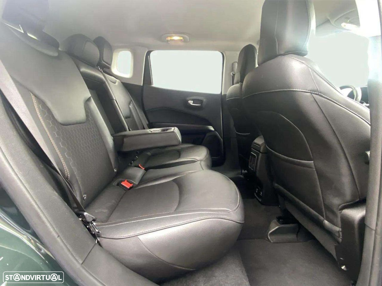 Jeep Compass 1.3 T Limited DCT - 16