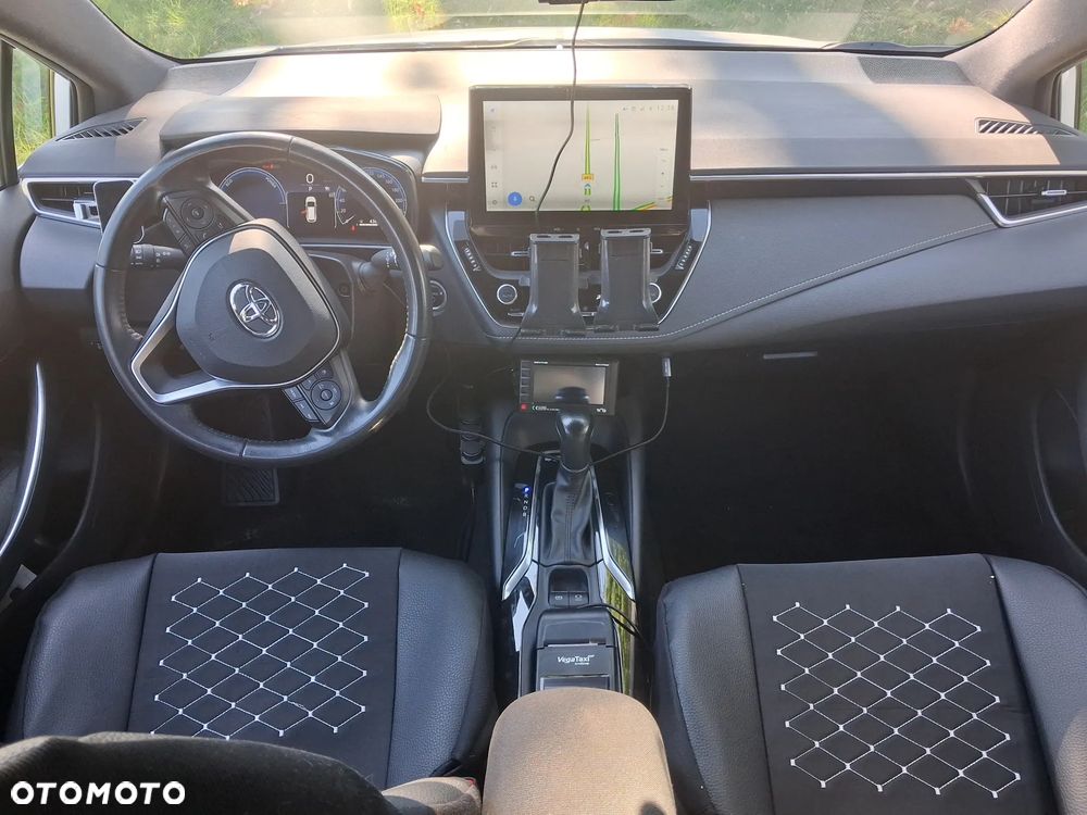 Toyota Corolla - 16