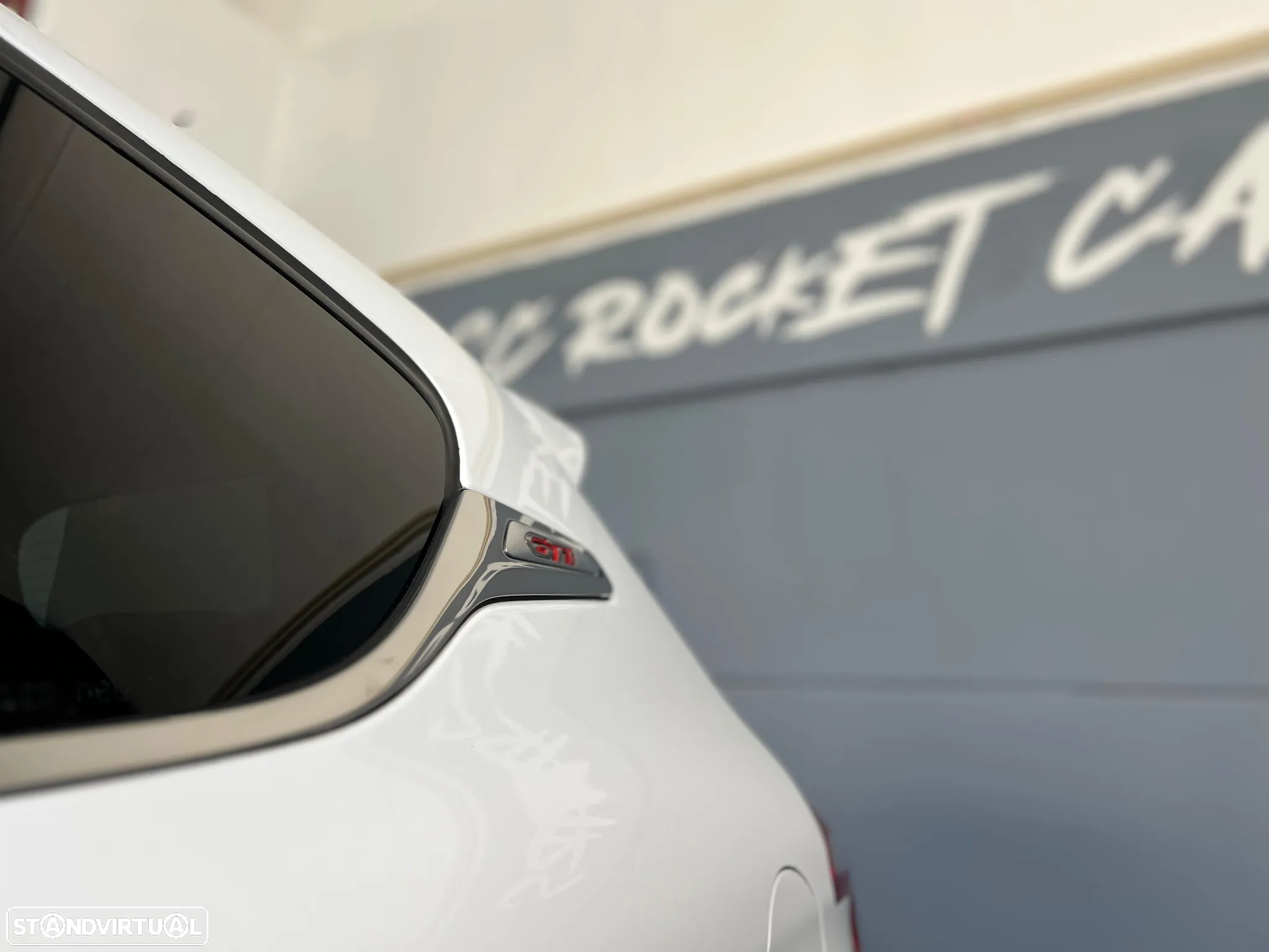 Peugeot 208 GTI 200 THP - 29