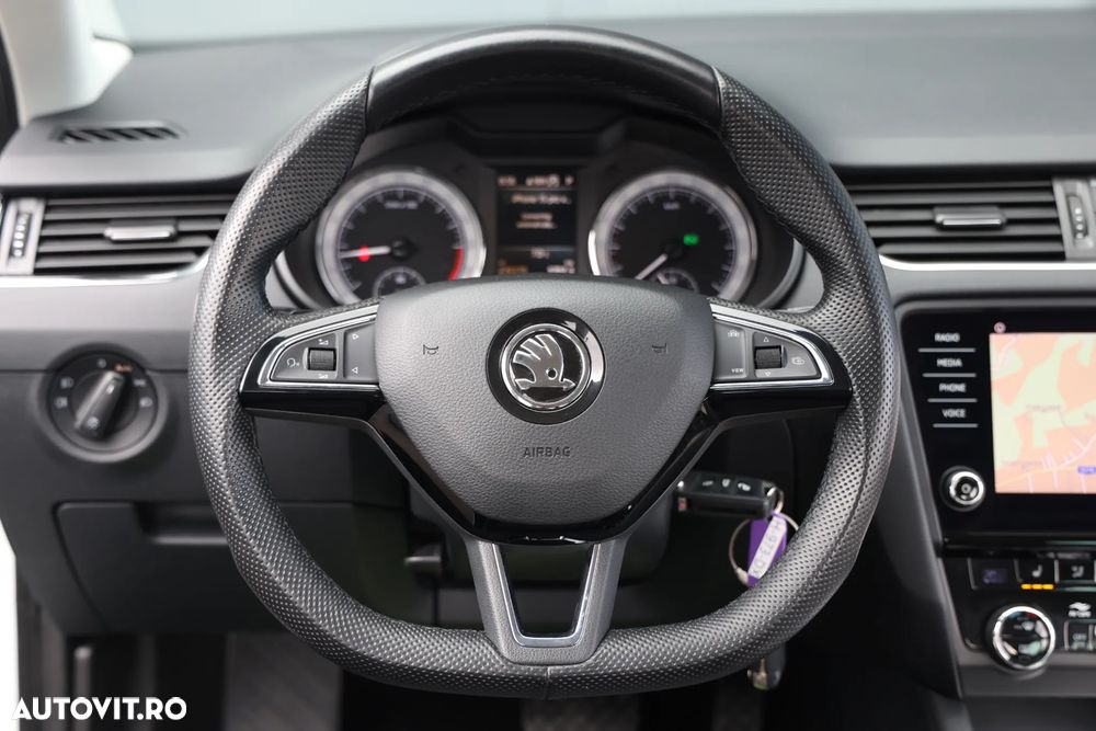 Skoda Octavia 1.6 TDI DSG Ambition - 31