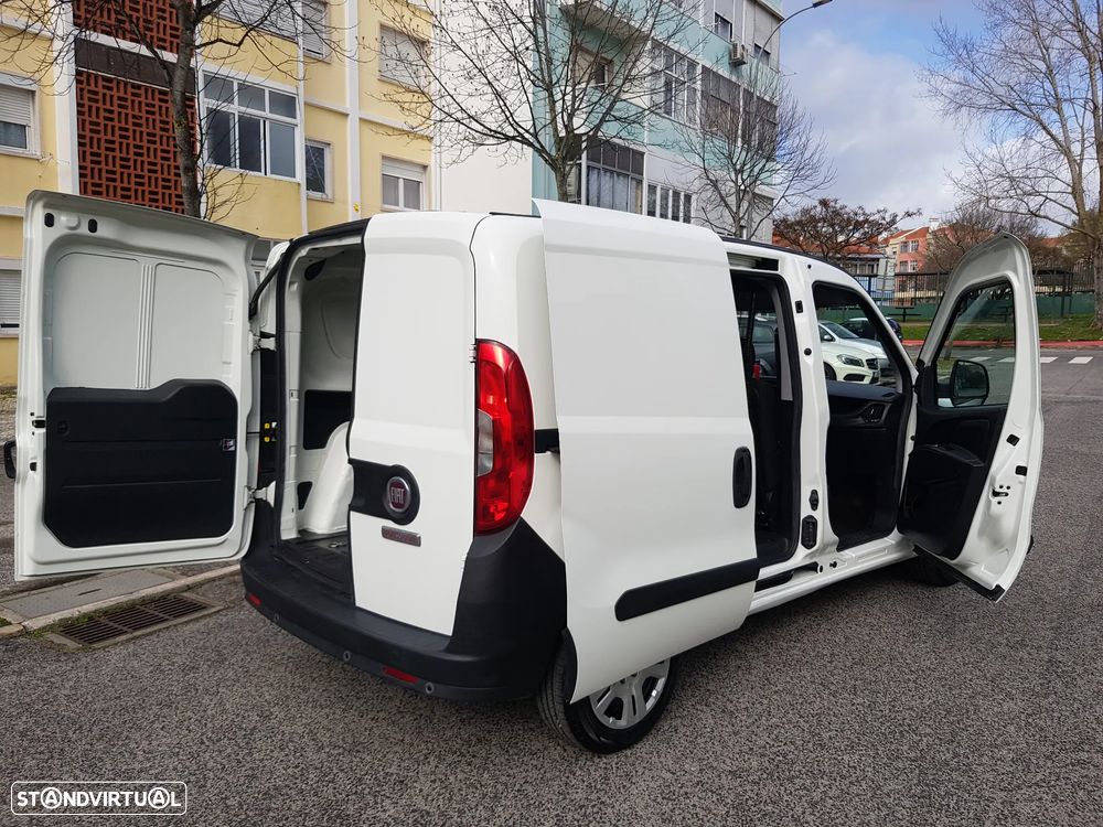 Fiat Doblo 3 Lugares - 47
