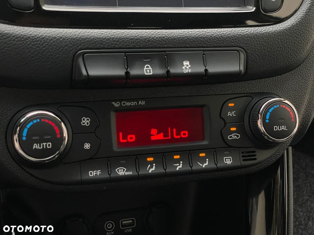 Kia Ceed 1.4 L Business Line Plus - 22