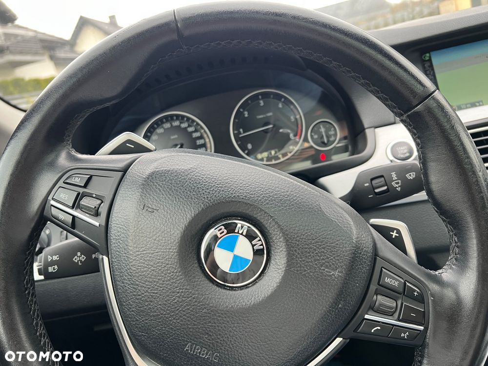 BMW Seria 5 - 25
