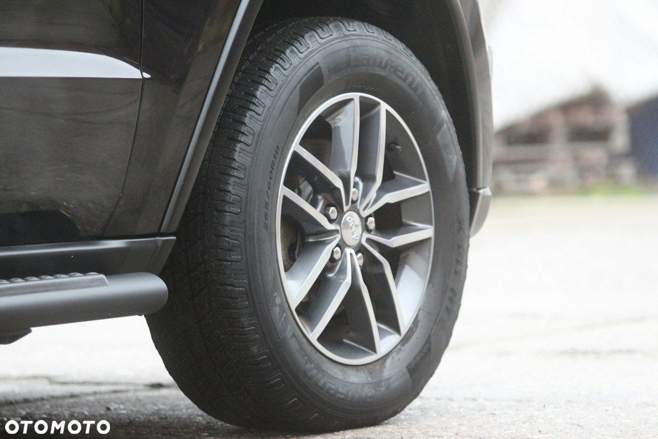 Jeep Grand Cherokee - 8