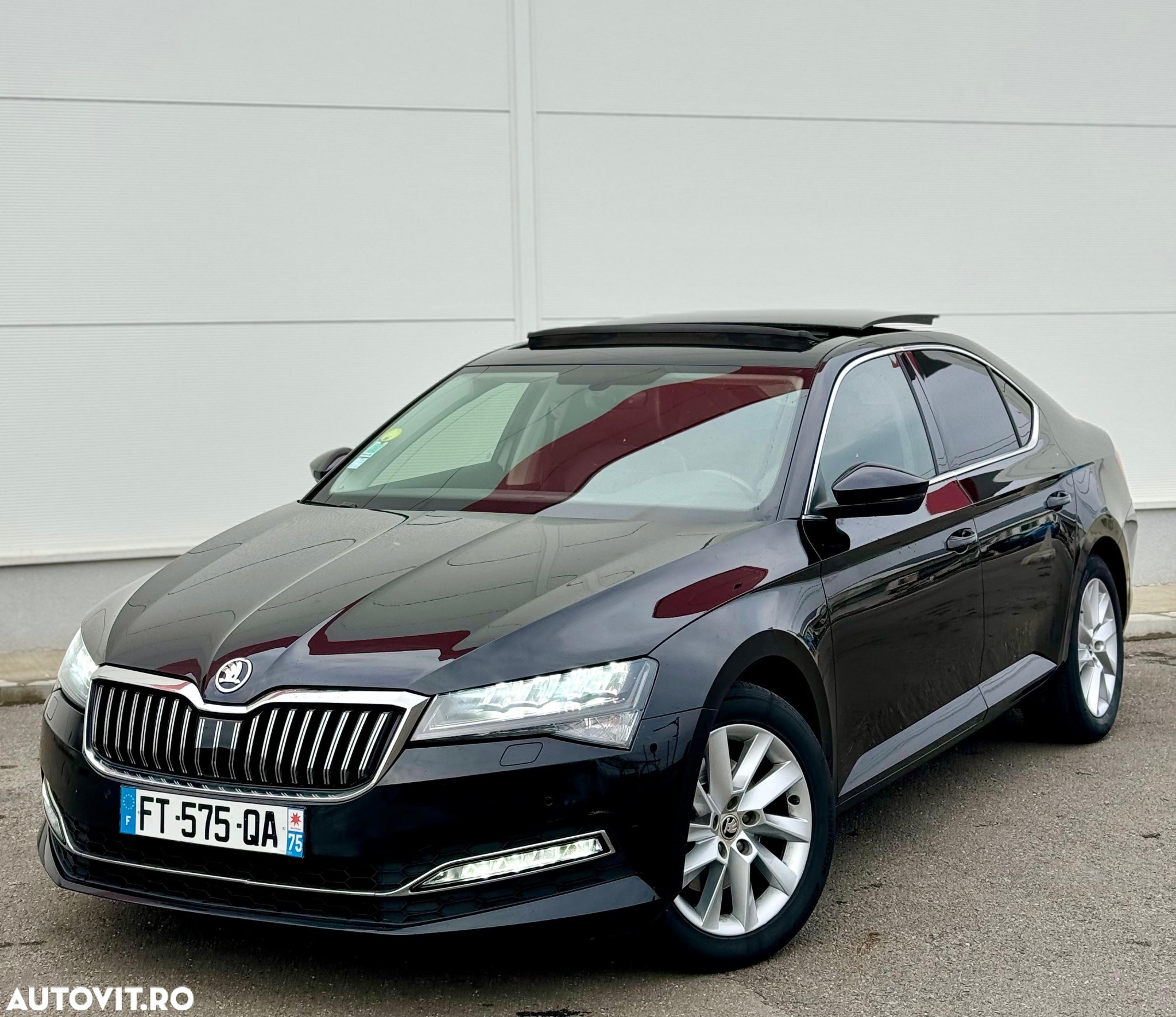 Skoda Superb 2.0 TDI DSG Ambition - 4