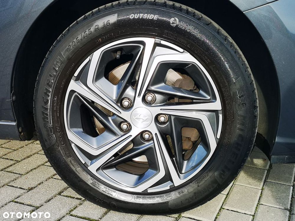 Hyundai i30 1.5 DPI Smart - 13