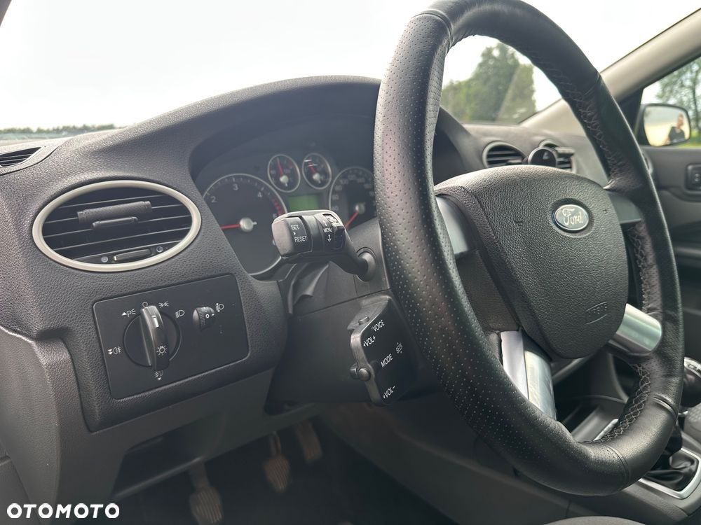 Ford Focus - 10